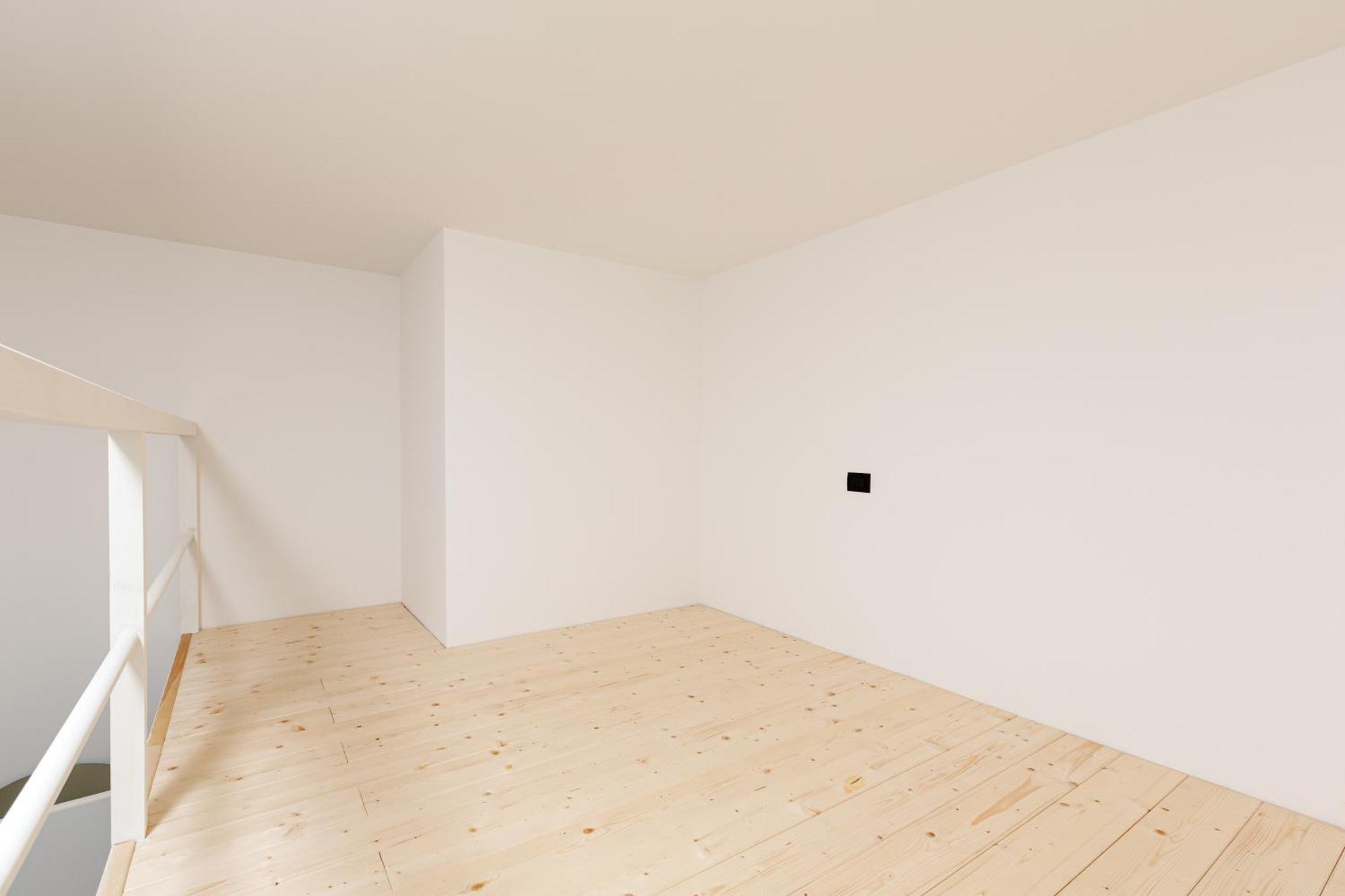 Cozy Corner With Balcony And Private Garage! Appartamento